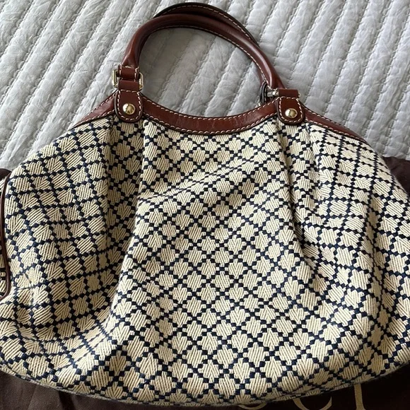 EUC authentic Gucci bag - Picture 4 of 7